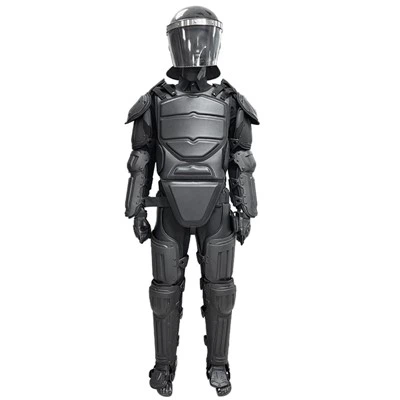 Odporny na strzyki kombinezon przeciw zamieszkom